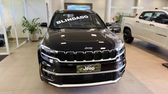 JEEP COMMANDER 1.3 T270 TURBO FLEX OVERLAND AT6 JEEP COMMANDER 1.3 T270 TURBO FLEX OVERLAND AT6